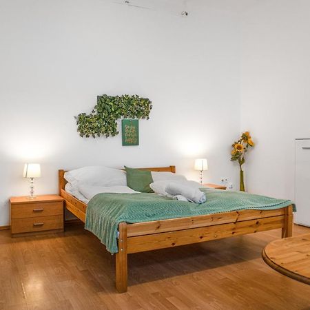 Elegant 2Br Apartment - Near Bahnhof Wien Meidling Экстерьер фото